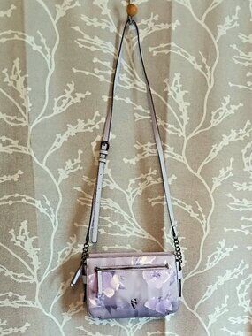 🌸 Simply Vera Vera Wang Lavender Watercolor Floral Crossbody Bag 🌸